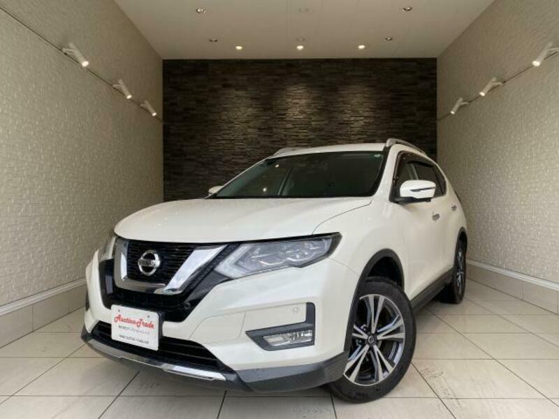 NISSAN　X-TRAIL