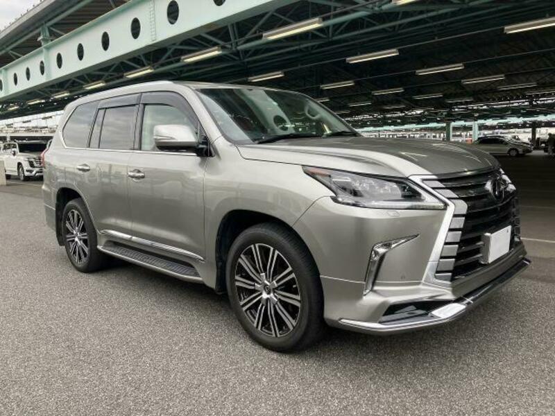 LEXUS　LX