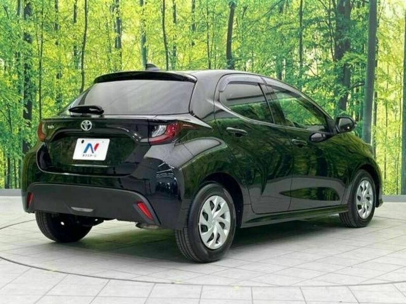 YARIS-17