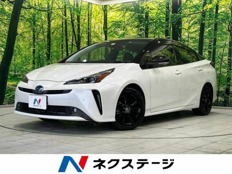 TOYOTA　PRIUS