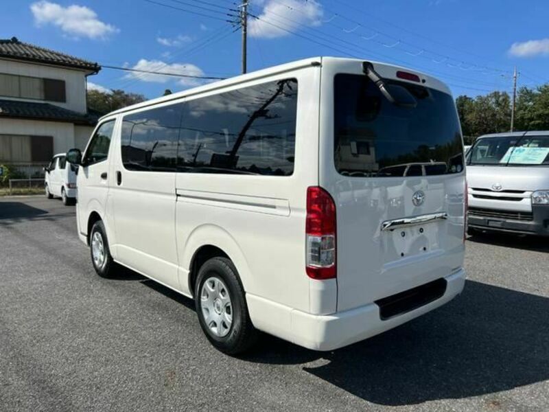 HIACE VAN-4