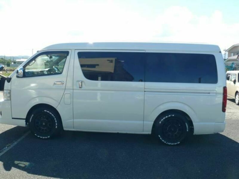 HIACE VAN-7