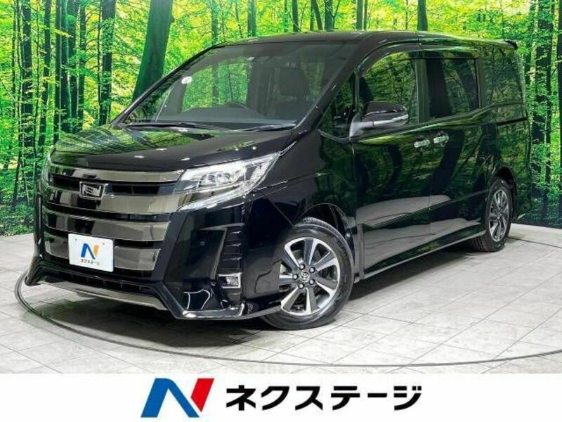 TOYOTA　NOAH