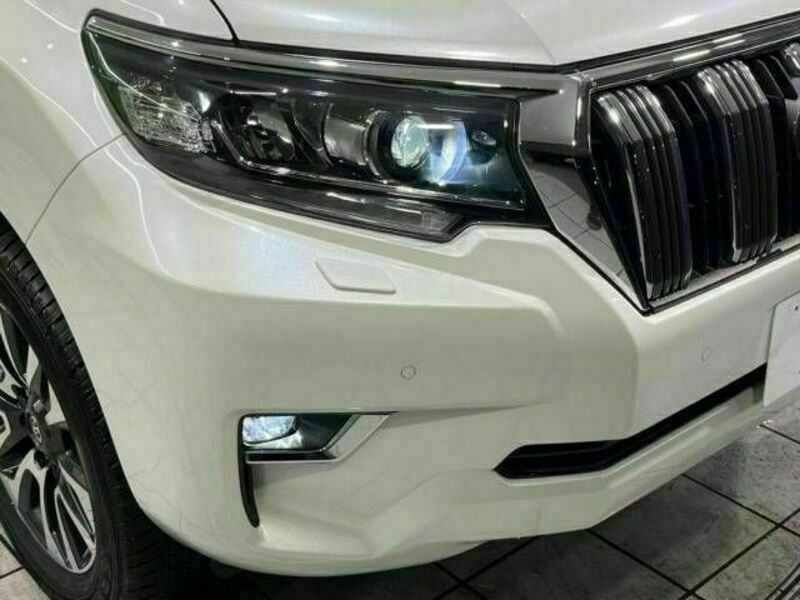 LAND CRUISER PRADO-12