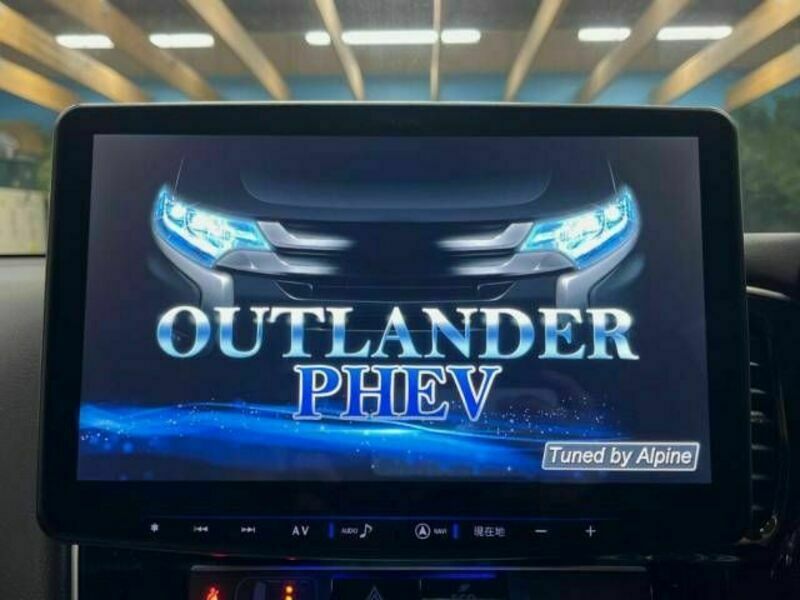 OUTLANDER PHEV-2