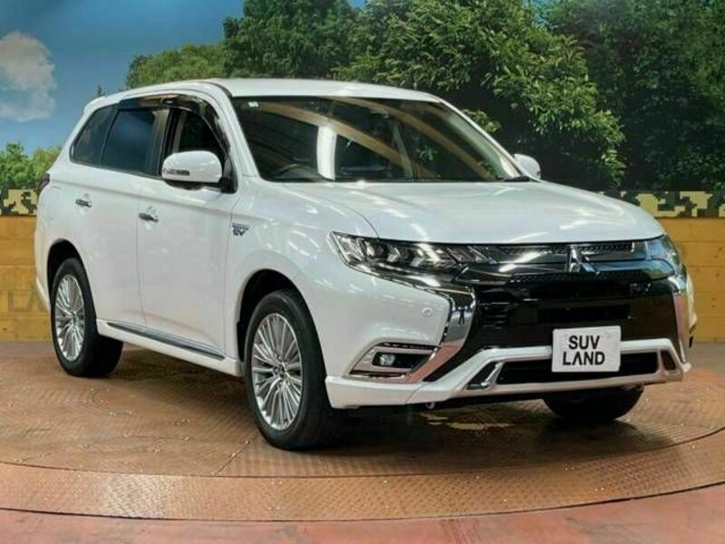 OUTLANDER PHEV-16