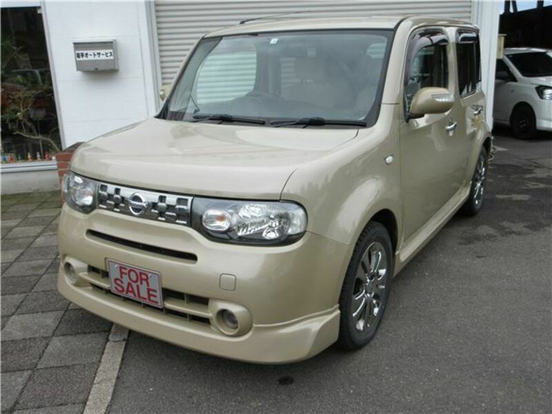 NISSAN　CUBE