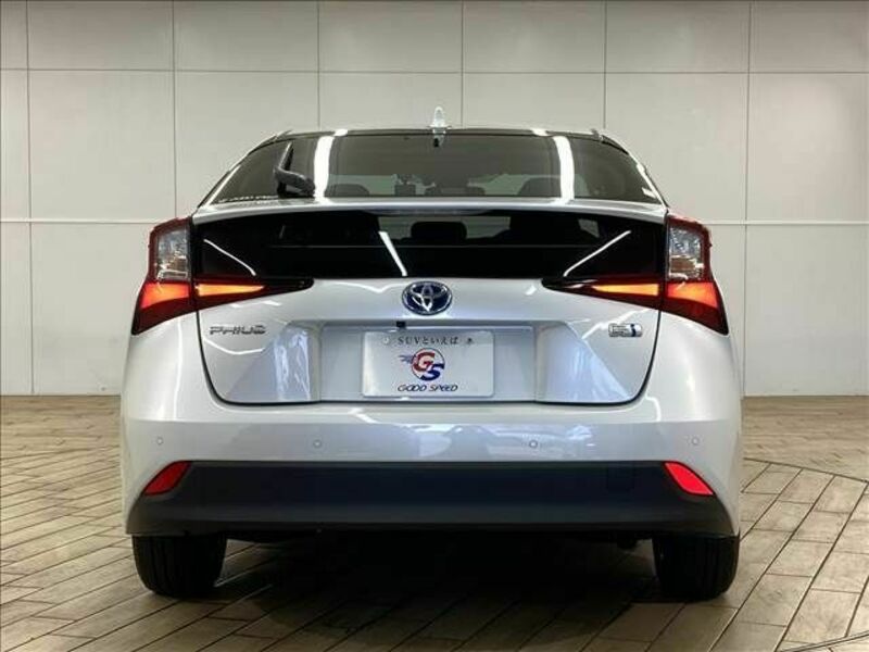 PRIUS-14