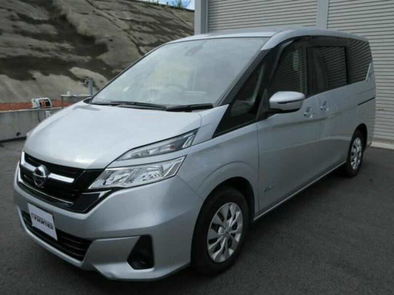 NISSAN　SERENA