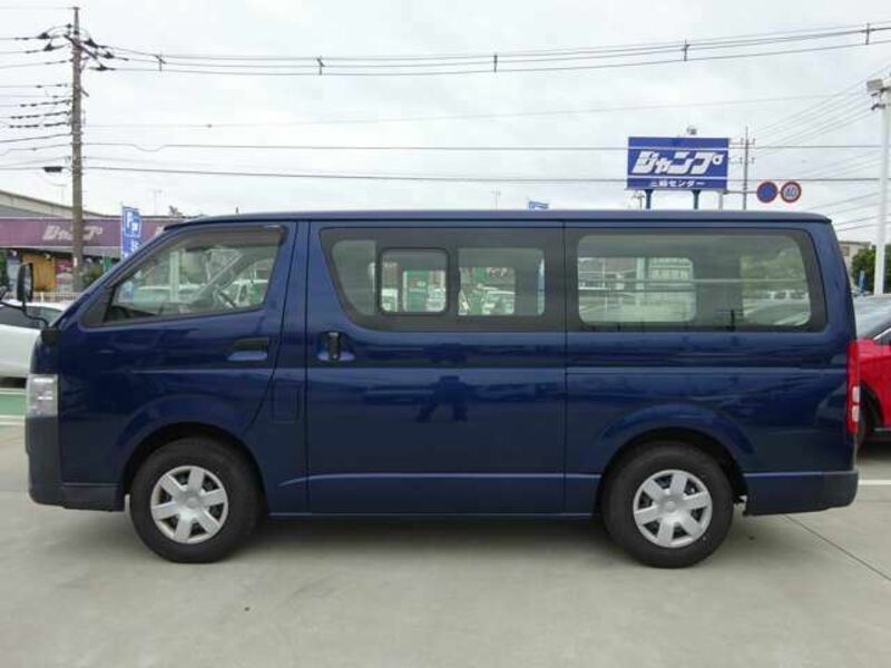 HIACE VAN-10