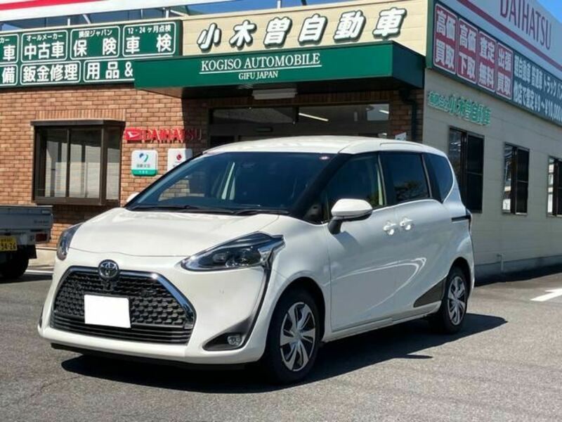 TOYOTA　SIENTA