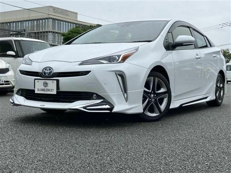 TOYOTA　PRIUS