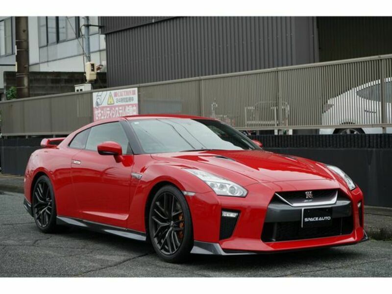 NISSAN　GT-R