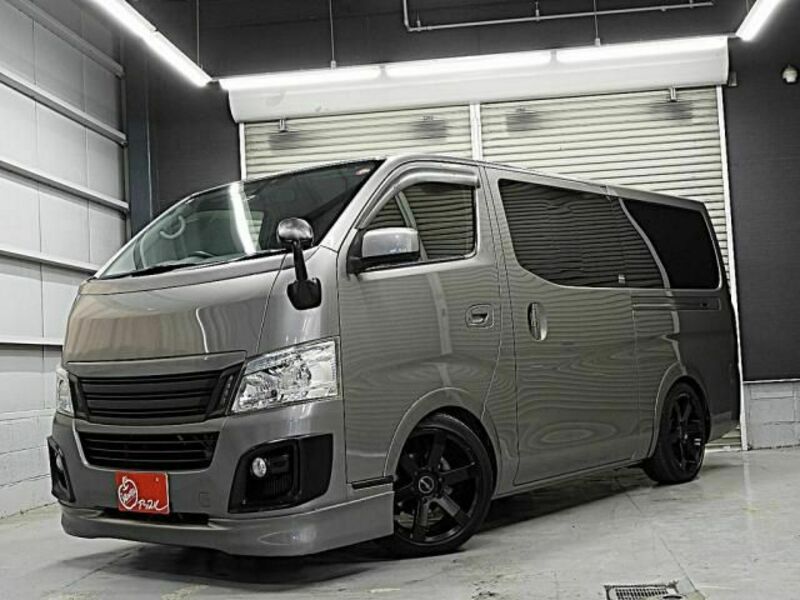 NISSAN　NV350 CARAVAN