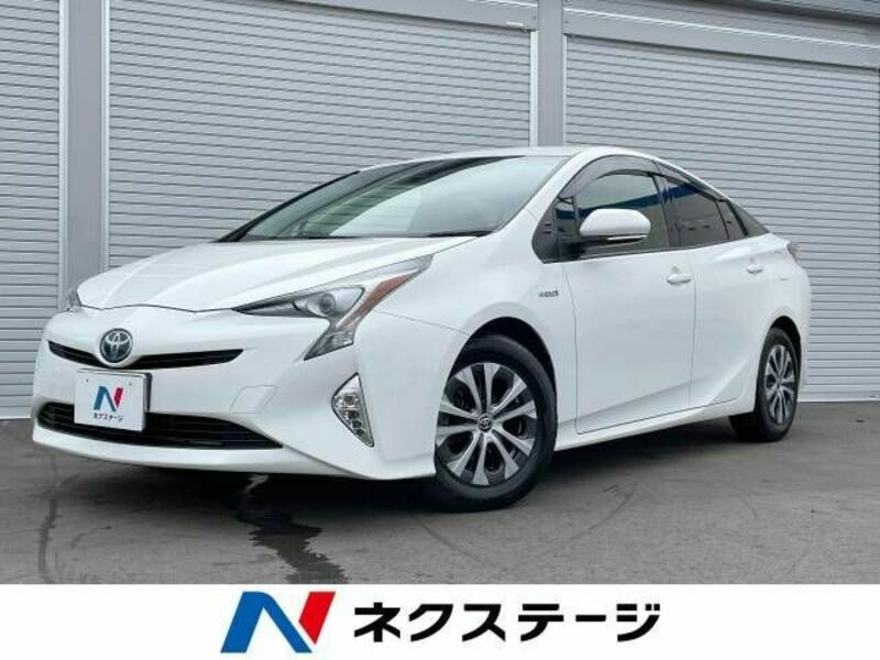 TOYOTA　PRIUS