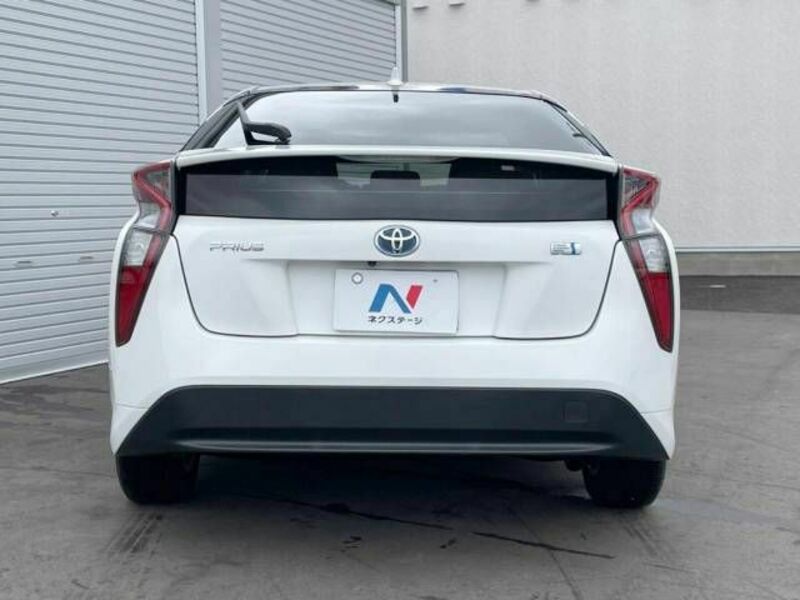 PRIUS-14