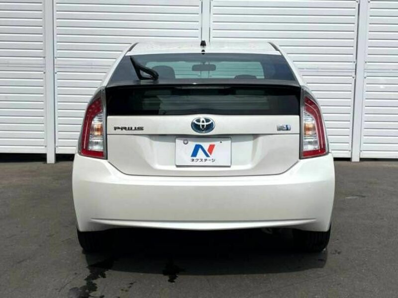 PRIUS-14