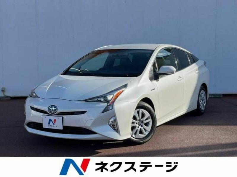 TOYOTA　PRIUS