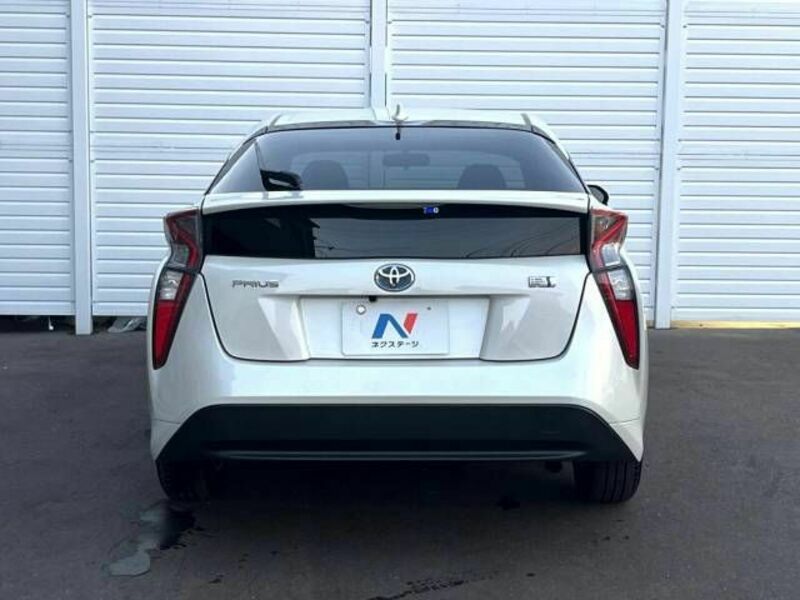 PRIUS-15