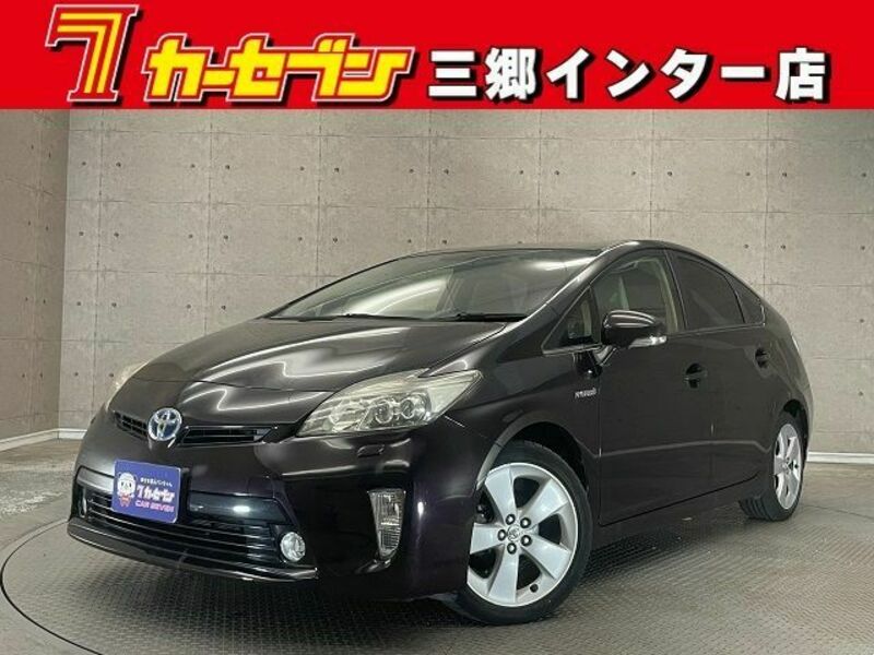 TOYOTA　PRIUS