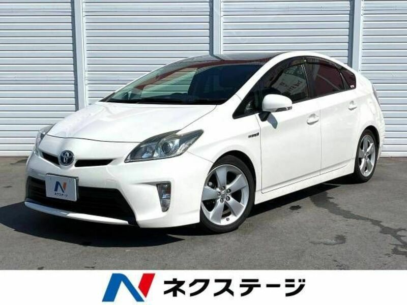 TOYOTA　PRIUS