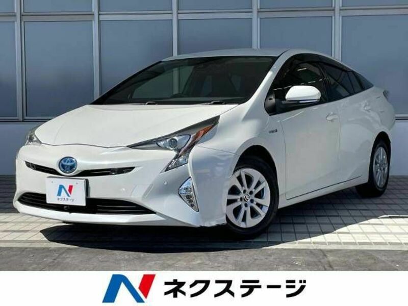 TOYOTA　PRIUS