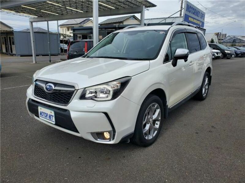 SUBARU　FORESTER