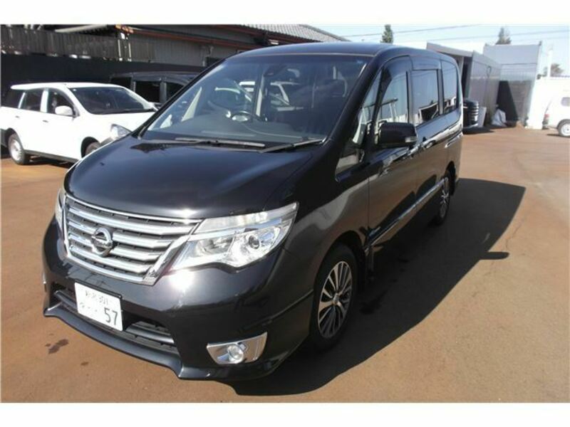 NISSAN　SERENA