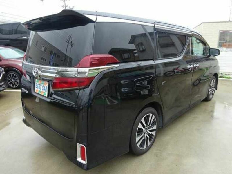 VELLFIRE-6