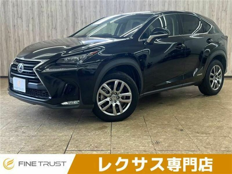 LEXUS　NX