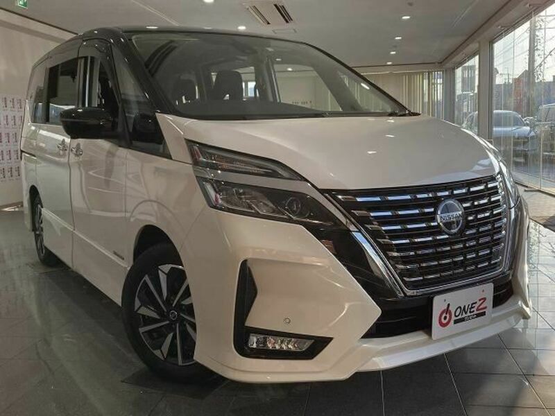 NISSAN　SERENA