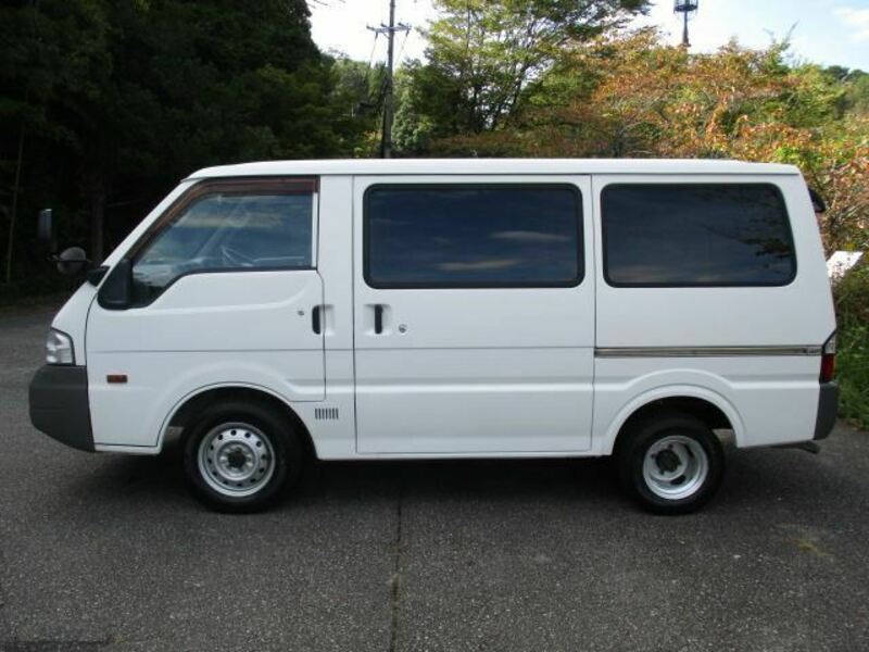 BONGO VAN-5