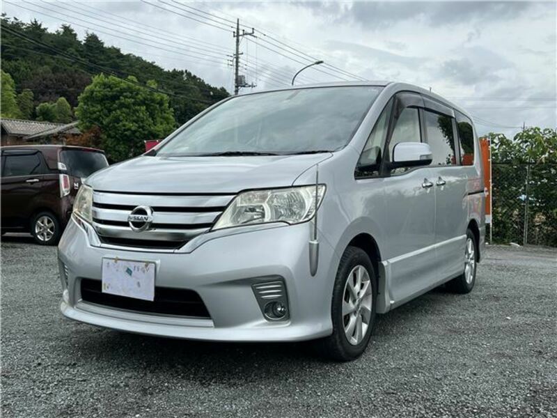 NISSAN　SERENA