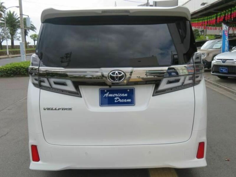 VELLFIRE-15