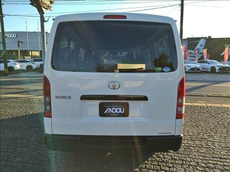 HIACE-8