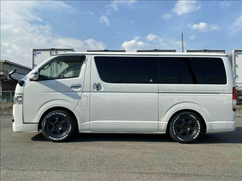 HIACE VAN-13