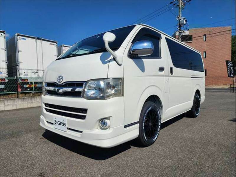 HIACE VAN-11