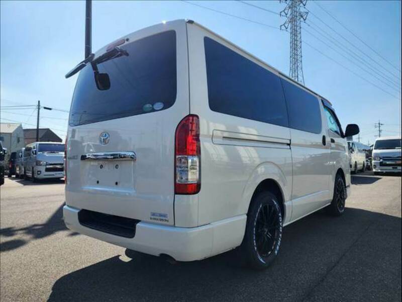 HIACE VAN-14