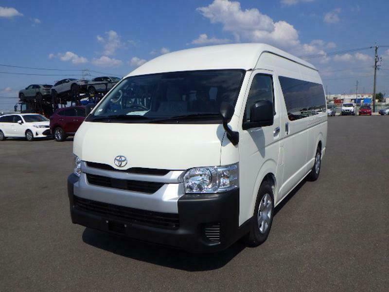 HIACE COMMUTER-31