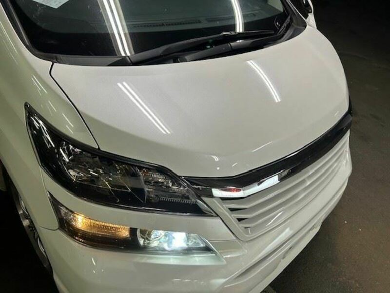 VELLFIRE-10