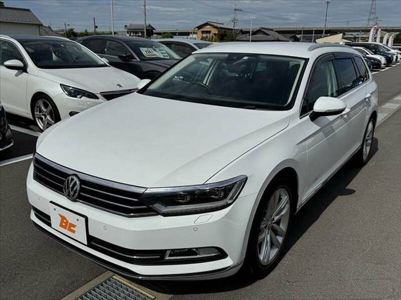 PASSAT VARIANT-9