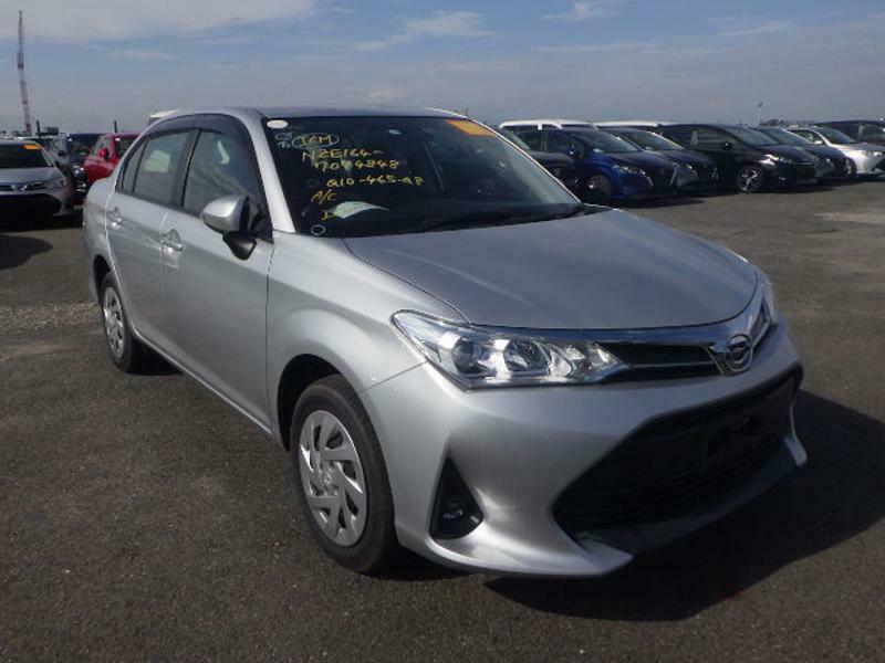 TOYOTA　COROLLA AXIO