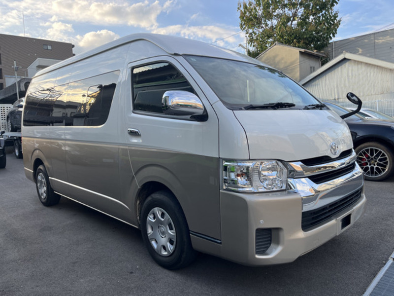 HIACE-5