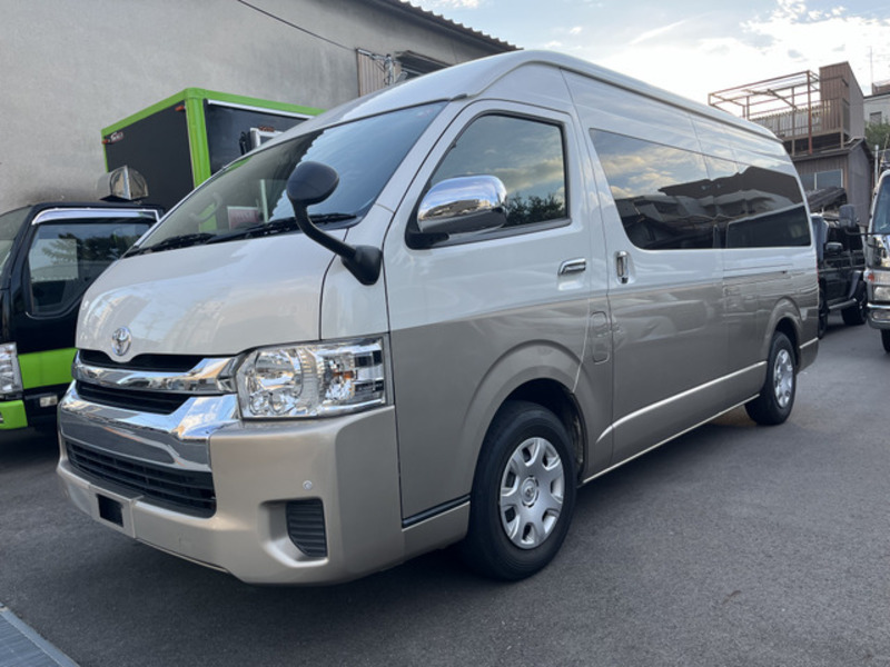 HIACE-6