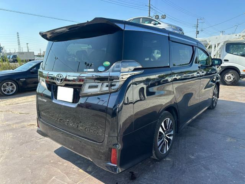 VELLFIRE-6