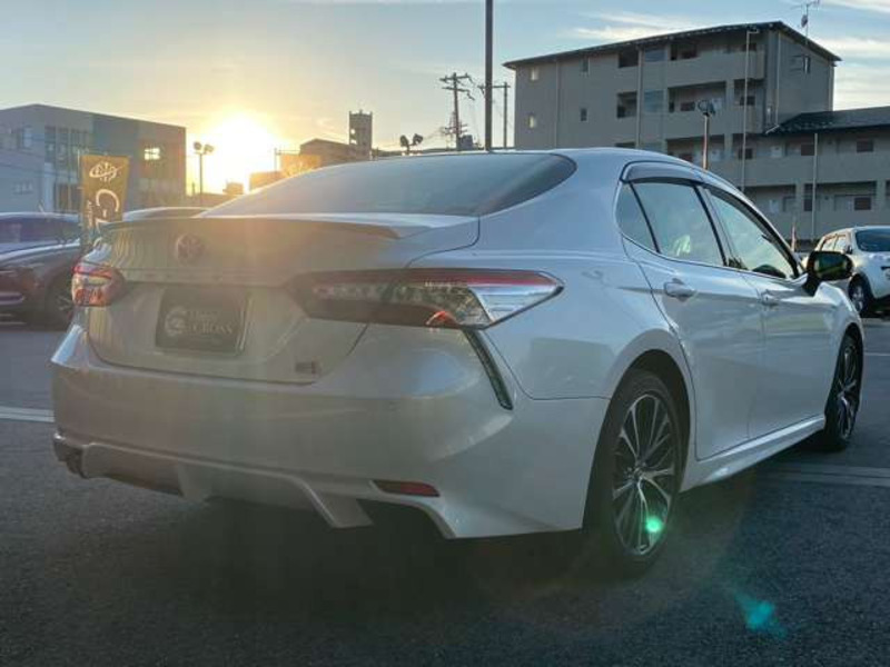 CAMRY-11