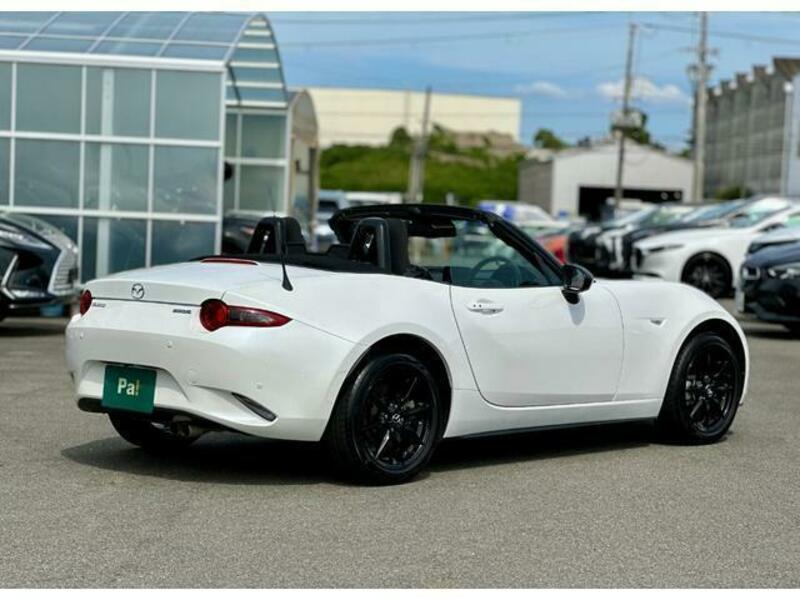 ROADSTER-12