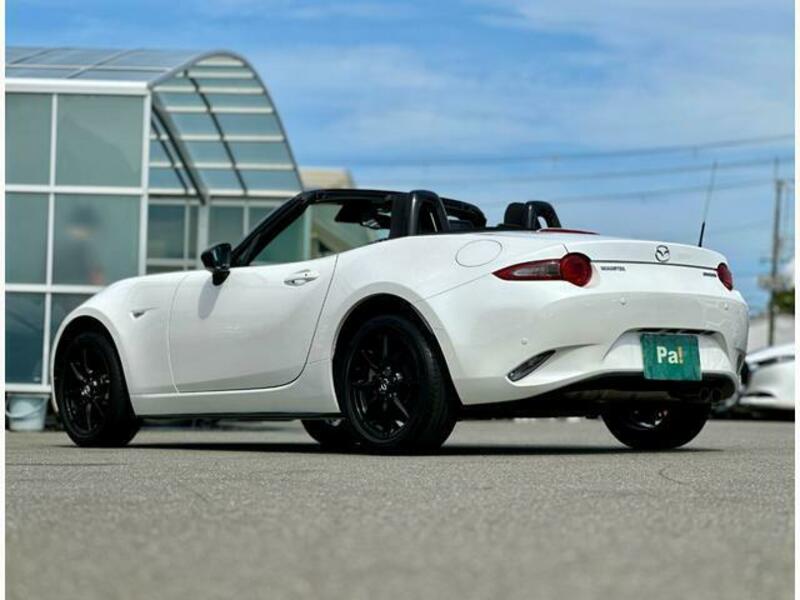 ROADSTER-14