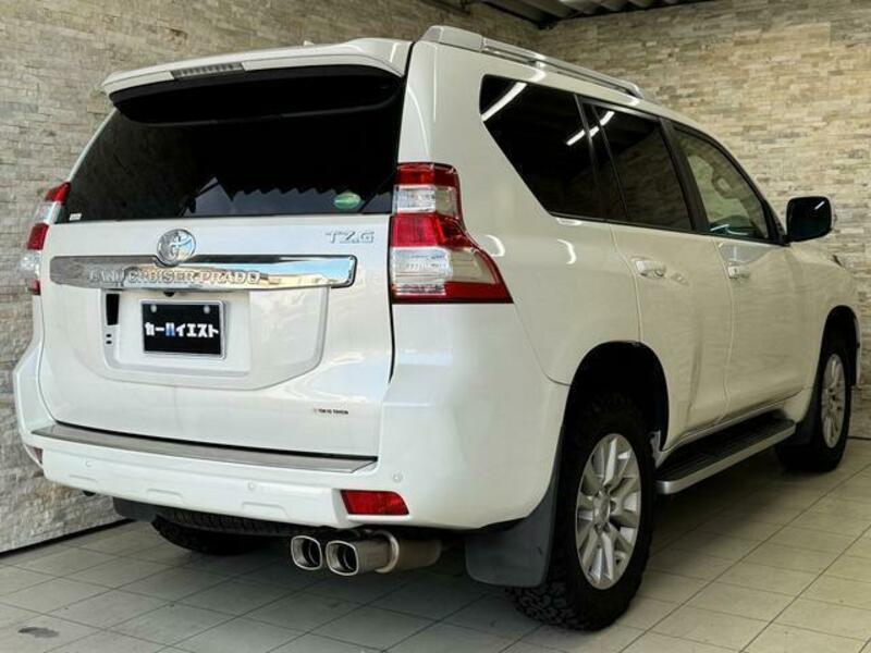 LAND CRUISER PRADO-2