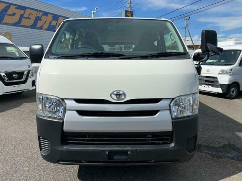 HIACE VAN-1